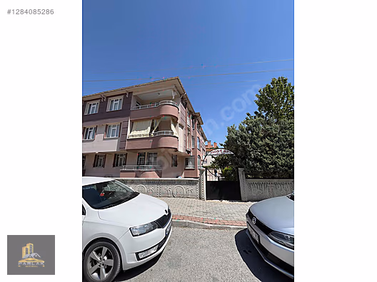 PARLAK GAYRİMENKUL'DAN ANADOLU CADDESİ ALTI 3+1 SATILIK DAİRE #1284085286