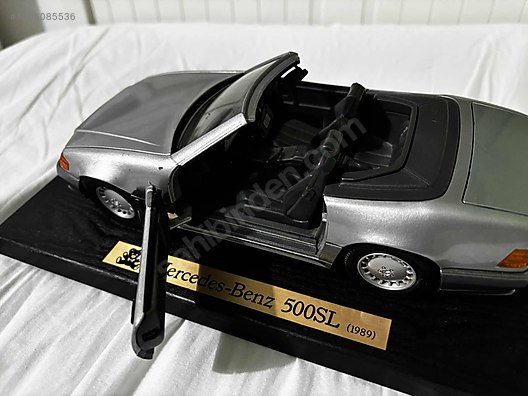 Diğer Diecast Model 1:18 Mercedes Benz Araba - 1306085536