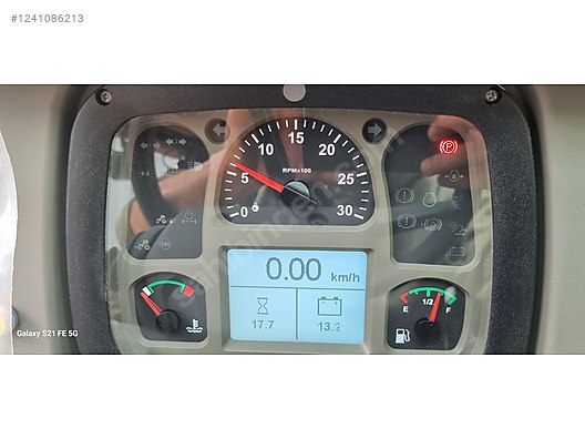 Machinery / Agricultural Machines / Tractors / Case IH / JX100