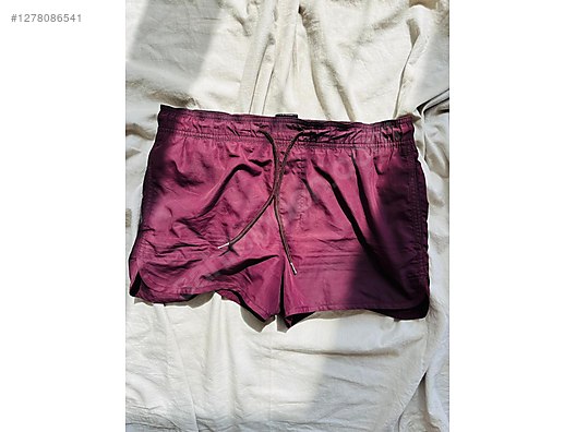 İkinci El ve Sıfır Alışveriş / Giyim & Aksesuar / Kadın / Giyim / Şort