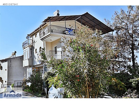 Kusadasi Nda Deniz Ve Doga Manzarali Muhtesem Villa Satilik Villa Ilanlari Sahibinden Com Da 951087941