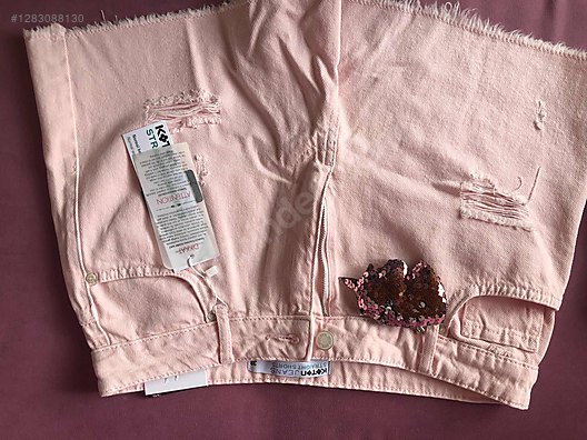 Used & Brand New Items / Clothing & Accessories / Women / Clothing / Shorts