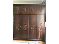 Vintage Gardırop ve iki komodin.