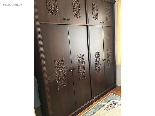 Used & Brand New Items / Home Decor / Furniture / Bedroom / Wardrobe