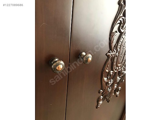 Used & Brand New Items / Home Decor / Furniture / Bedroom / Wardrobe