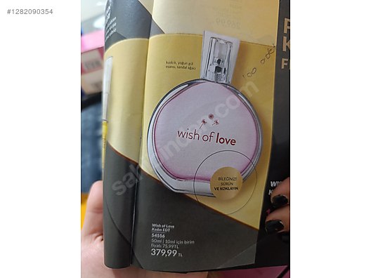 Used & Brand New Items / Beauty & Healthcare / Perfumes & Fragrances / Women