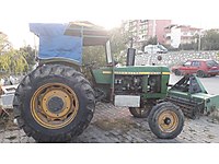 Traktorler John Deere Tr