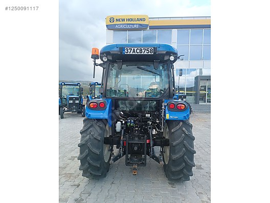 Machinery / Agricultural Machines / Tractors / New Holland / T4.70S