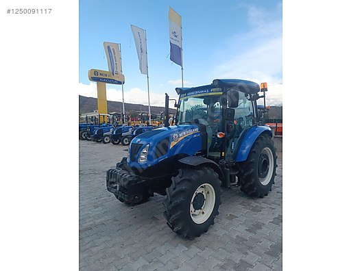 Machinery / Agricultural Machines / Tractors / New Holland / T4.70S