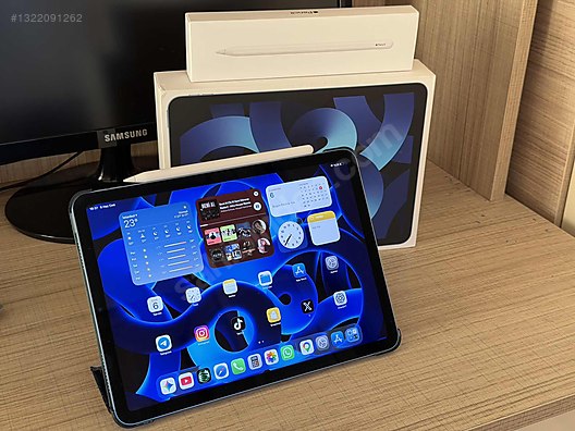 Apple iPad Air 5 64 GB Tablet - 1322091262