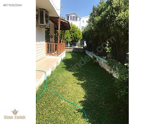 cesme ciftlikkoy de site ici denize yakin konumlu 4 1 villa satilik villa ilanlari sahibinden com da 975092984