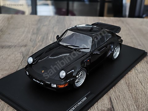 Solido Diecast Model 1:18 Porsche Araba - 1322093090