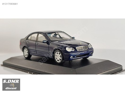 Minichamps Diecast Model 1:43 Mercedes Benz Araba - 1317093681