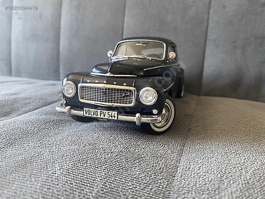 Revell Diecast Model 1:18 Volvo Araba - 1320094979
