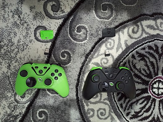 Used & Brand New Items / Gaming & Gamers Exclusive / Gaming Equipment / PC Controller & Gamepad