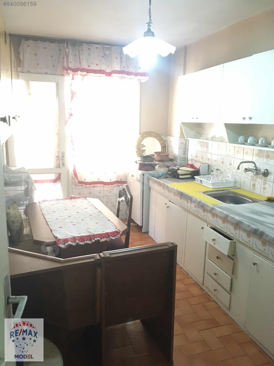 İzmir,Bornova,Ege üniversitesi yakını,Eşyalı,3+1 daire Kiralık Daire