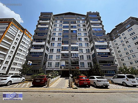 CENGİZHANDA SİTE'DE 4.KAT CADDE YAKINI 2 ADET TERAS...