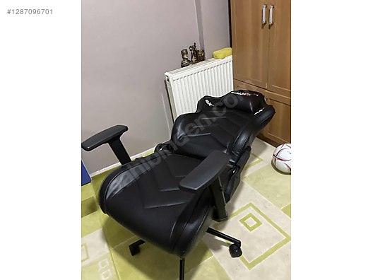 Used & Brand New Items / Gaming & Gamers Exclusive / Gaming Equipment / Gaming Chair