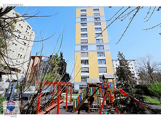 Kadıköy' de Peyzaj Manzaralı Satılık 3+1 Daire 128 m2 (İskanlı)