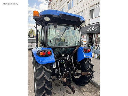 Machinery / Agricultural Machines / Tractors / New Holland / TT4.50