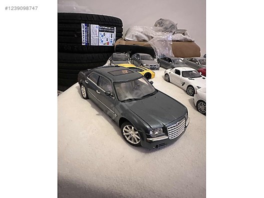 Motormax Diecast Model 1:18 Chrysler Araba - 1239098747