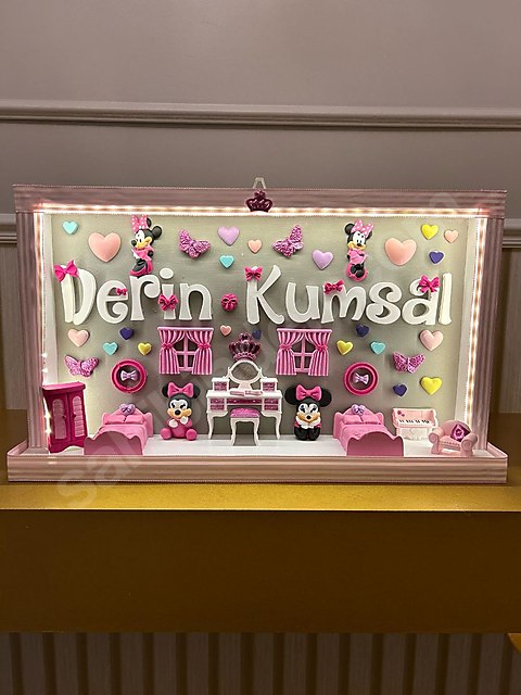 Kapi Süsü. Gece Lambasi.