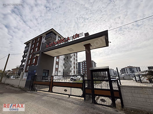 KAYNARCA MAHALLESİ'NDE SATILIK 3+1 LÜKS DAİRE #1287099289