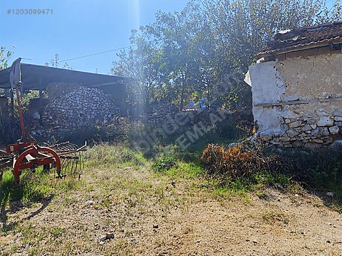 Menderes Çakaltepe Mahallesin'de Tek Tapu Satılık