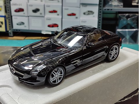 Minichamps Diecast Model 1:18 Mercedes Benz Araba - 1103099495