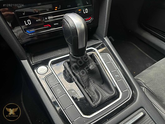 OTOFENİX 2023 VW PASSAT VARIANT 1.5 TSI ELEGANCE CAM TAVAN