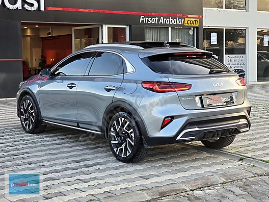 Kia XCeed 1.5 T-GDI Elegance Plus - 2024