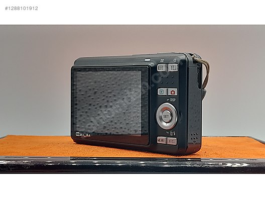 Compacts / Casio / Exilim EX-Z9 / Casio EXILIM Zoom EX-Z9 Dijital