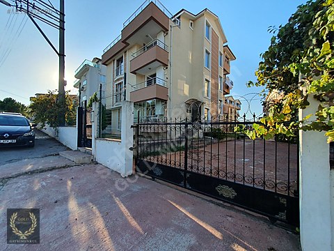 İZMİT BAĞÇEŞME TOPÇULARDA SATILIK ÇİFT GİRİŞLİ...