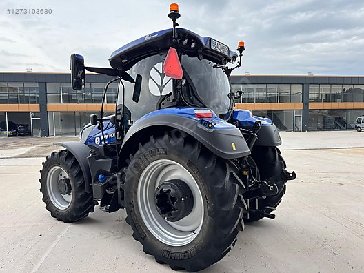 Machinery / Agricultural Machines / Tractors / New Holland / T5.140