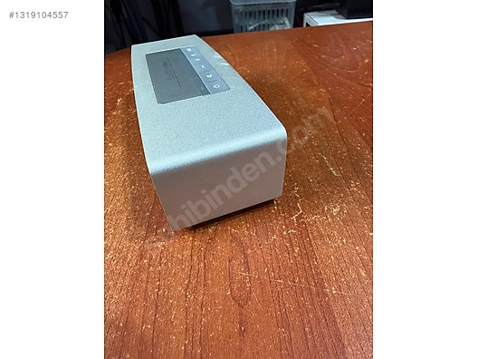 BOSE SOUNDLİNK MİNİ BLUETOOTH HOPARLÖR /ŞARJ STANDI/ ŞARJ ALETİ on