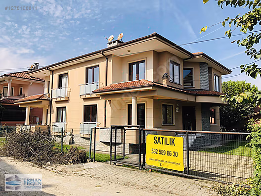 Şehrin Merkezinde 2 Adet 4+1 175m2 SatılıkBahçeli Lüx İkiz Villa #1278106611