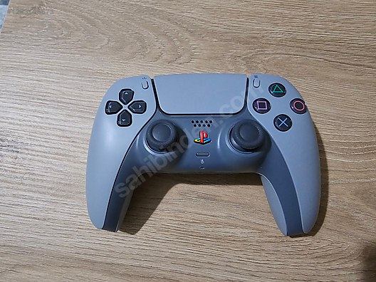 Used & Brand New Items / Gaming & Gamers Exclusive / Gaming Equipment / PC Controller & Gamepad