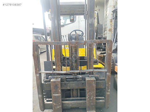 Machinery / Industrial / Carrying & Stacking Equipment / Forklifts / For Sale / Halla