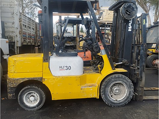 Machinery / Industrial / Carrying & Stacking Equipment / Forklifts / For Sale / Halla