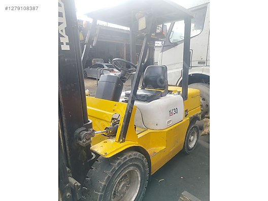 Machinery / Industrial / Carrying & Stacking Equipment / Forklifts / For Sale / Halla