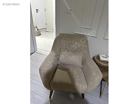 Used & Brand New Items / Home Decor / Furniture / Den & Living Room / Living Room Furniture