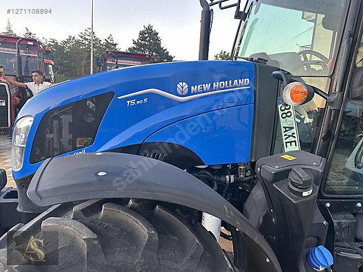 Machinery / Agricultural Machines / Tractors / New Holland / T5.90S
