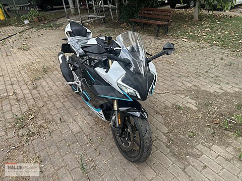 2023 CFMOTO 450SR 100KM(SIFIR) PLAKALI