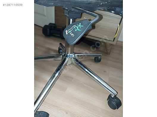 Used & Brand New Items / Gaming & Gamers Exclusive / Gaming Equipment / Gaming Chair