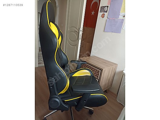 Used & Brand New Items / Gaming & Gamers Exclusive / Gaming Equipment / Gaming Chair