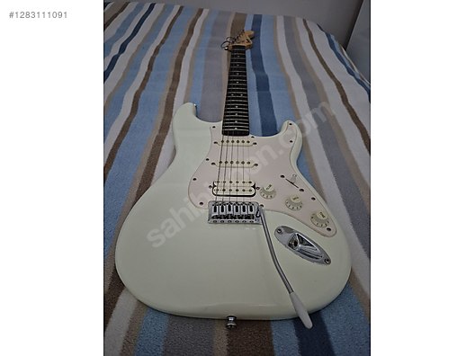 Squier Elektro Gitar