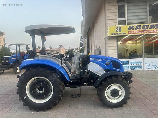 Machinery / Agricultural Machines / Tractors / New Holland / T4.60S