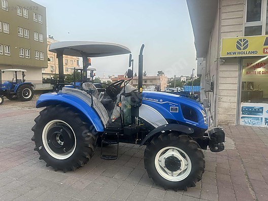 Machinery / Agricultural Machines / Tractors / New Holland / T4.60S