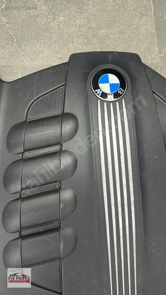 BMW 3 Serisi Motor Kapağı