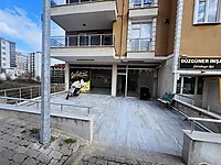 ŞÜKRÜPAŞA MAHALLESİ 140 M² SATILIK DÜKKAN #1233112705